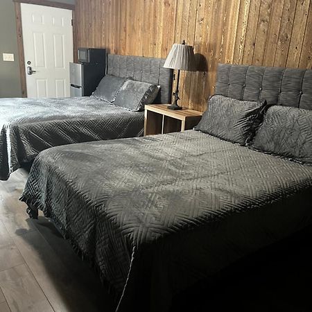 Parkway Yellowstone Guest House Room #2 Gardiner Buitenkant foto